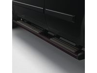 GM 20990094 Crew Cab 6-Inch Oval Assist Steps in Black - 1
