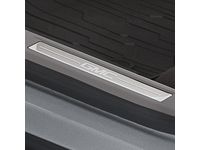GMC Front Door Sill Plates in Stainless Steel with Light Ash Gray Surround and GMC Logo - 84293729
