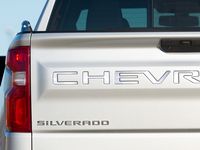 Chevrolet Silverado 2500 Exterior Emblems
