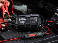 GM 19419854 Genius 5 Smart Battery Charger by NOCO