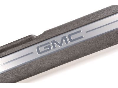 GM 23114161 Front Door Sill Plates with Cocoa Surround and GMC Logo