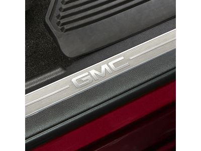 GM 23114162 Front Door Sill Plates with Jet Black Surround and GMC Logo